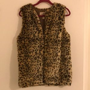 Forever 21 Leopard / Cheetah print vest
